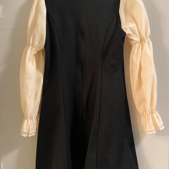 J.ING  Avril Black Contrast Mini Dress - New & Never Worn - Picture 3 of 6